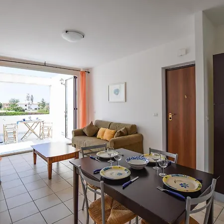 In Isca Marina With House Sea View